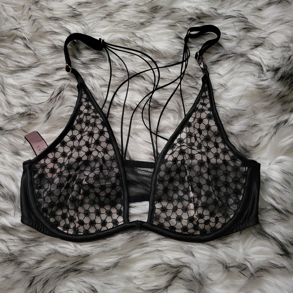 Victoria's Secret black mesh set 32C/Small - Picture 6 of 9